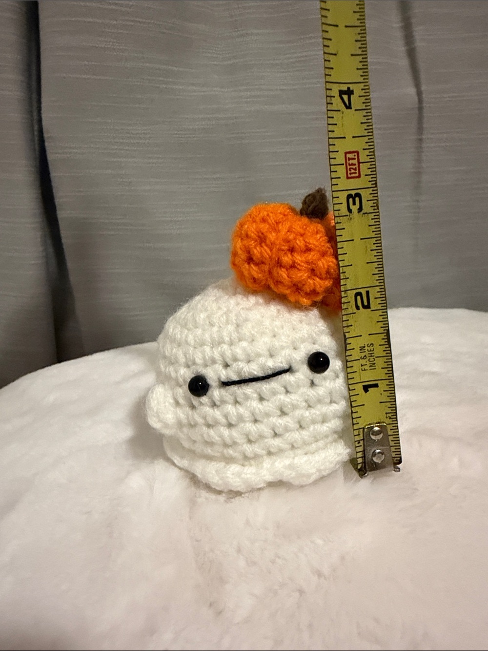 Crochet Halloween Mini ghost with Pumpkin Hat - Picture 6 of 8